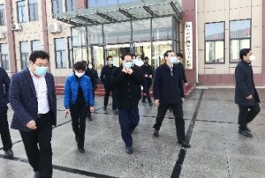 <b>山东省政协主席付志方莅临山东鑫瑞娜家纺股份有限公司检查复工复产工作</b>